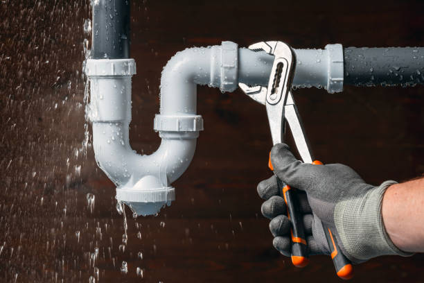 Professional Leak Detection technician working in Nutting Lake, MA